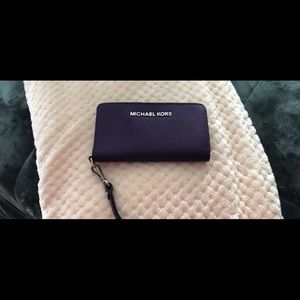 Michael Kors wristlet/iPhone case